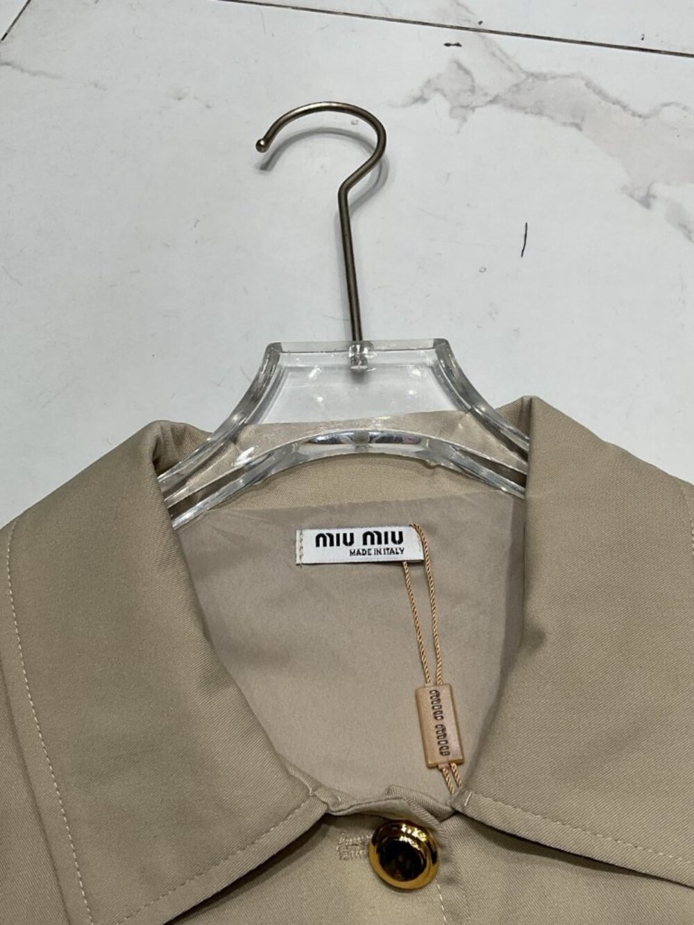 Miu Miu side-splitting bow-neckline sleeveless shirt and long pants set - Picture 4 of 6